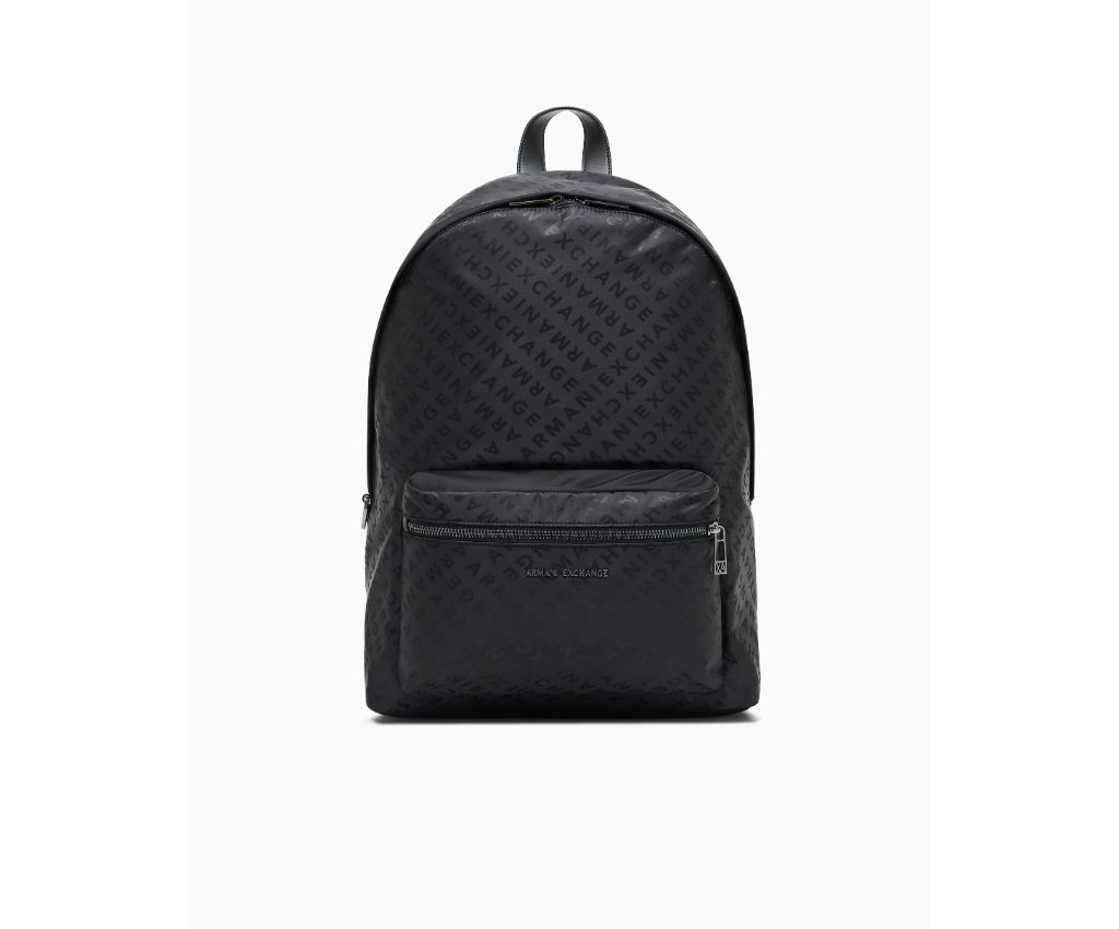 MAN-BACKPACK